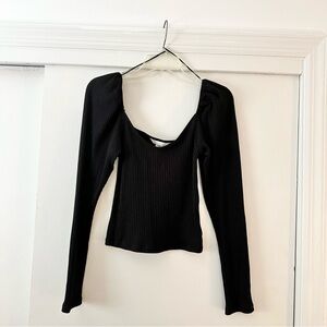 NWOT H&M Puff Sleeve Top